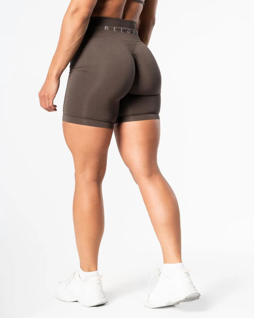 Prime Scrunch Shorts 7.5" - Brown