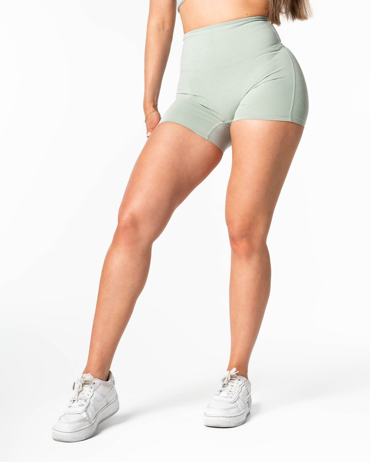 Women's training shorts Gymshark Apex Seamless Low Rise green/black 