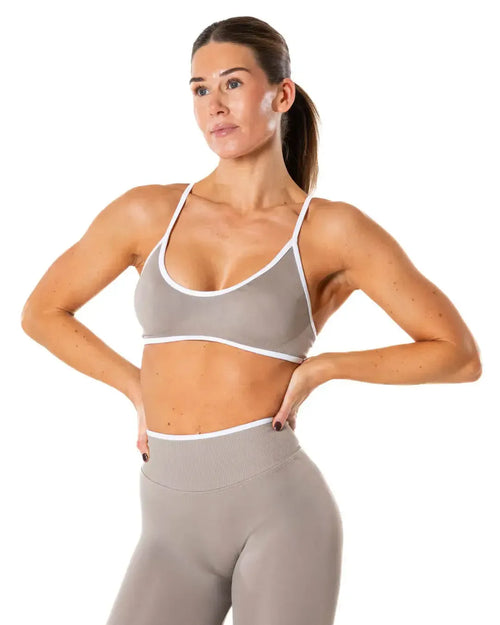 Hybrid Contrast Sports Bra - Dune 