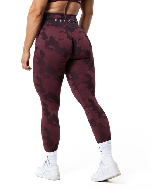 Prime Scrunch Camo Tights - Red