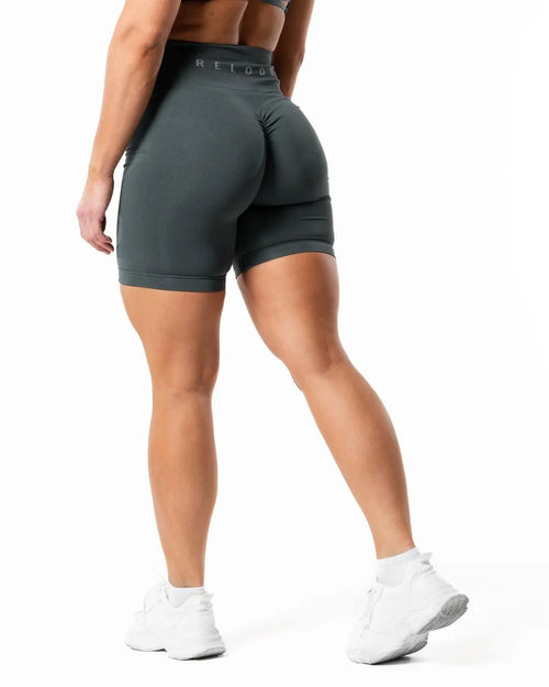 Prime Scrunch Shorts 7.5" - Dusty Green