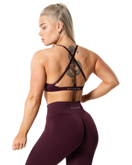 Aura Seamless Sports Bra - Fig Red