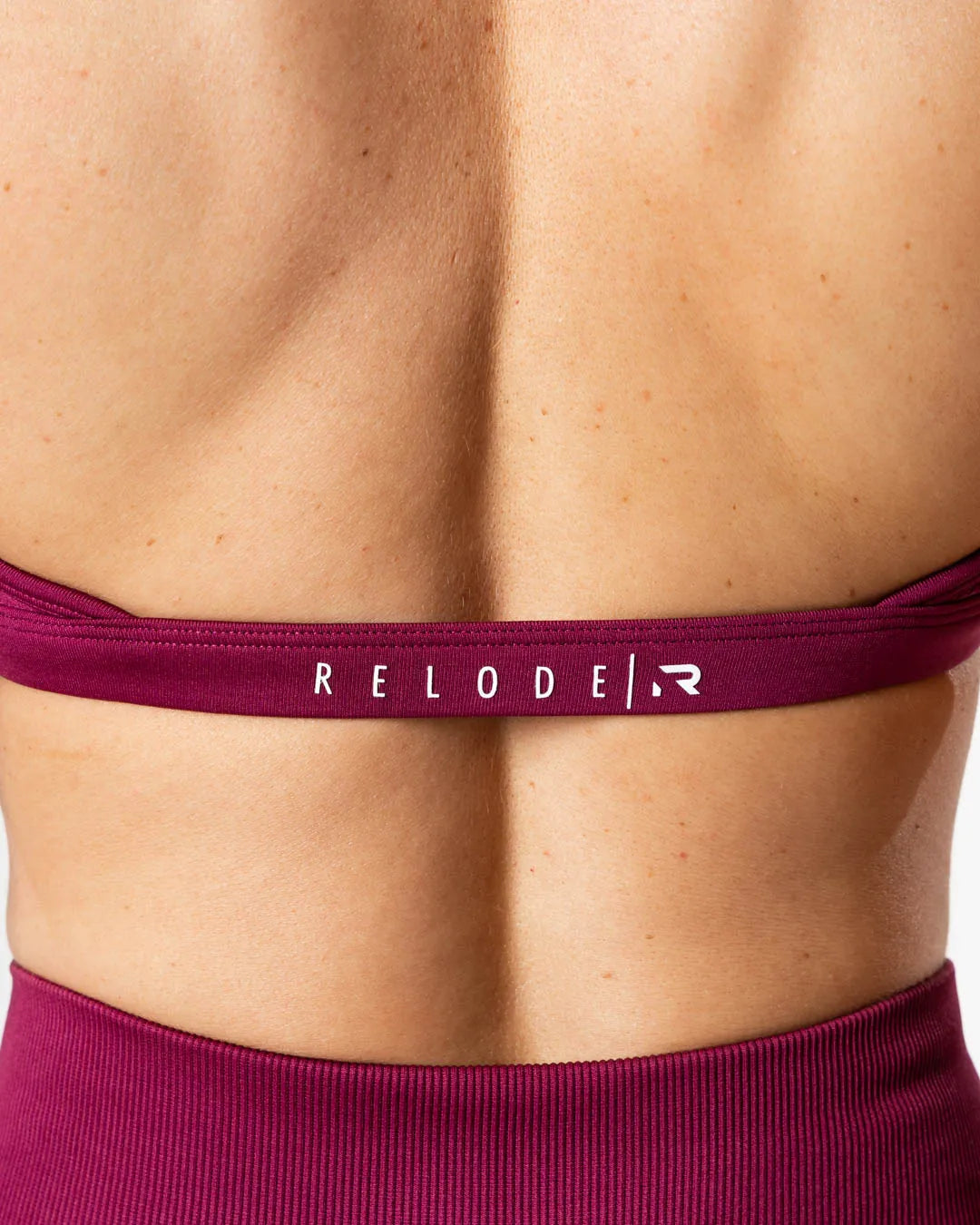 Hybrid Seamless Halterneck Sports Bra - Red Plum