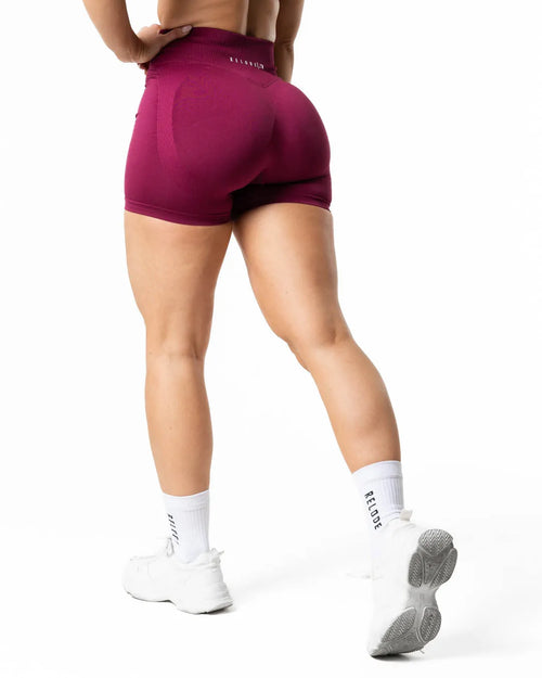Hybrid Seamless Shorts - Red Plum