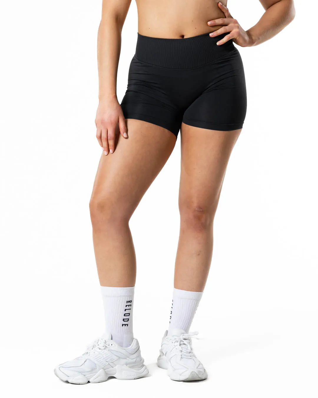 Hybrid Seamless Shorts - Jet Black