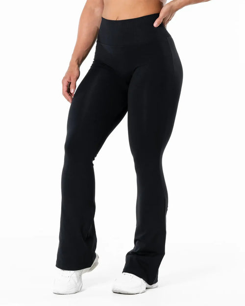Prime Scrunch Flared Tights - Black
