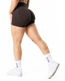 Aura Seamless Scrunch Shorts - Espresso Brown
