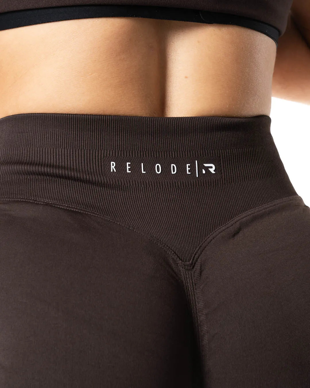 Aura Seamless Scrunch Shorts - Espresso brown