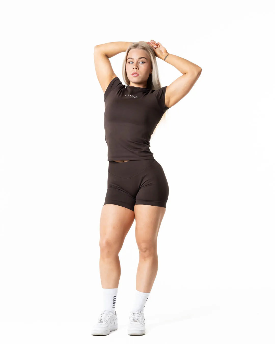 Aura Seamless Scrunch Shorts - Espresso brown