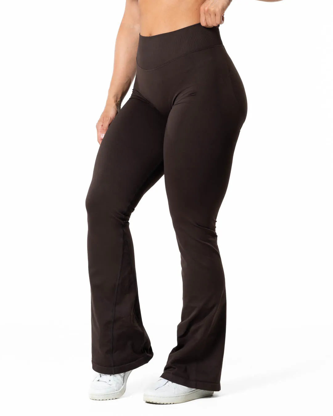 Aura Seamless Scrunch Flared leggings - Espresso brown