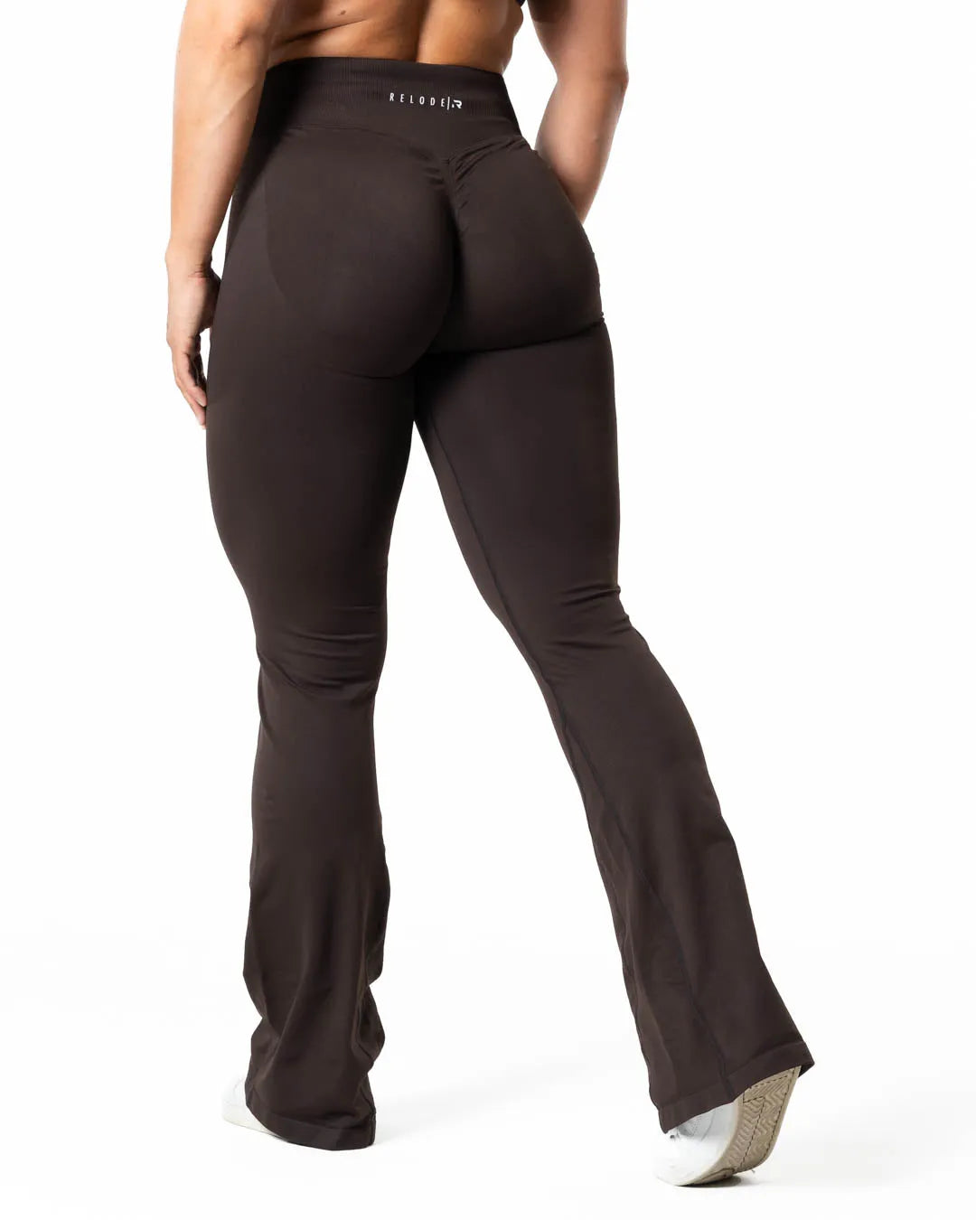 Aura Seamless Scrunch Flared leggings - Espresso brown