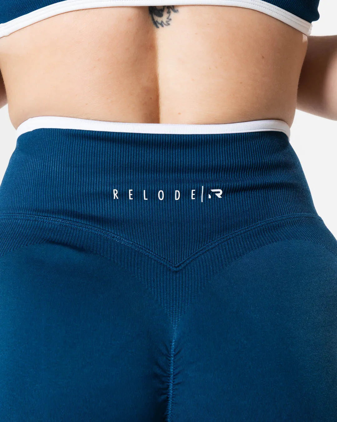 Hybrid Contrast Shorts - Blue