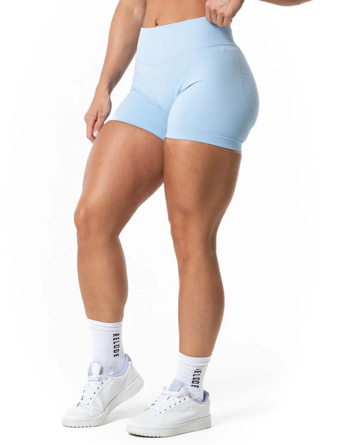 Aura Seamless Scrunch Shorts - Light Blue