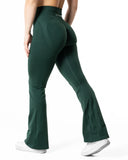 Hybrid Seamless Scrunch Flared Leggings - Pine Green
