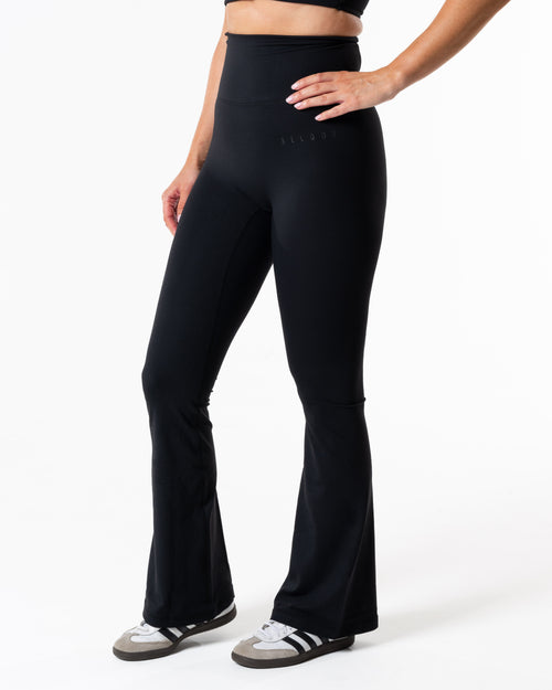 Clean Tights Flared Petite - Svart