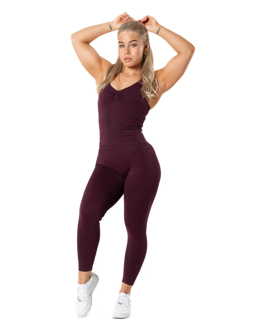 Aura Seamless Halterneck Top - Fig Red